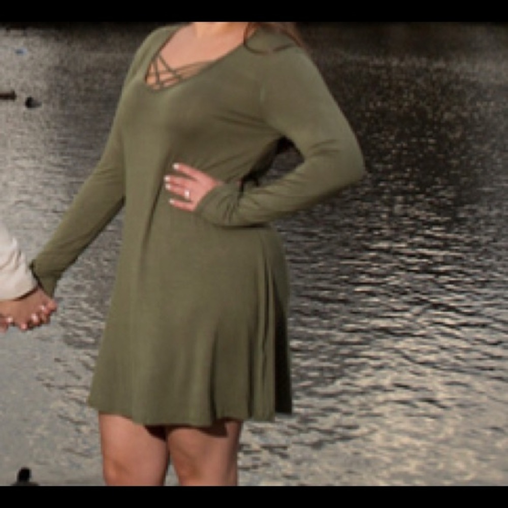 ❗️SALE! Olive green long sleeve criss cross mini dress